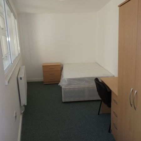 Guildhall Walk, Southsea - Photo 1