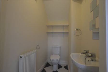 Ruardean Walk, Cheltenham, Gloucestershire, GL52 - Photo 2