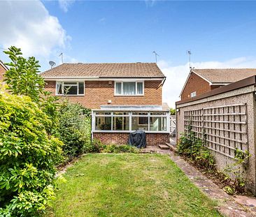 A well presented family home set in vibrant Tonbridge - Photo 3