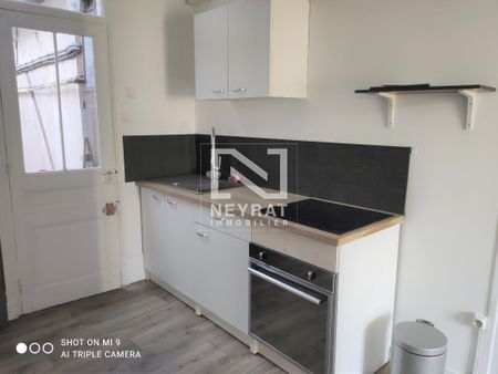 Location Appartement 1 pièce Meublé 30m² SENNECEY LE GRAND 71240 - Photo 2