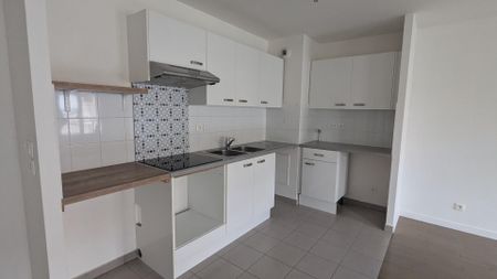 location Appartement T3 DE 64m² À ANDRESY - Photo 3