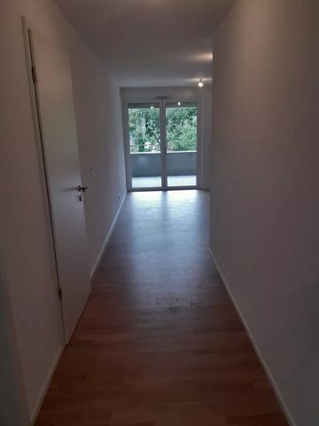 Bel appartement situé dans une nouvelle construction - Proche du M1 - Photo 2