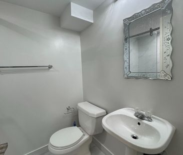 For Lease - 2042 Constance Drive, Oakville, Ontario - Photo 6