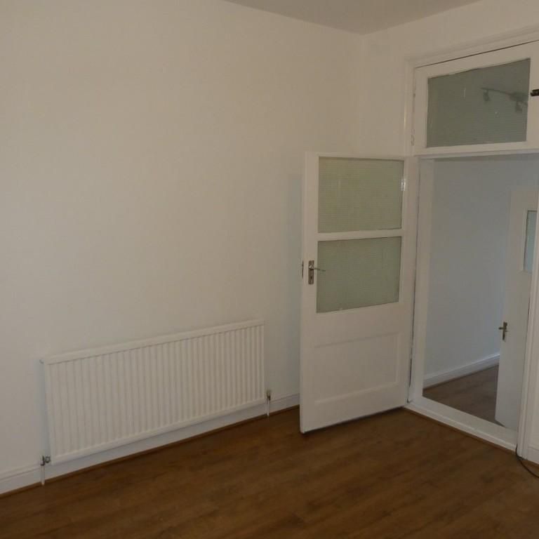 4 bedroom flat to rent - Photo 1