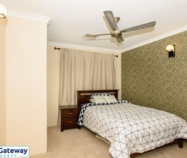 96 Macquarie Boulevard, HAMMOND PARK WA 6164 - Photo 5
