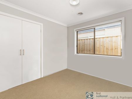 32 Arlington Avenue, Pakenham - Photo 5