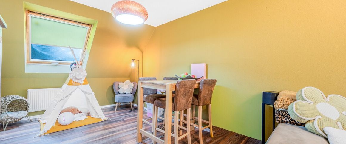 RIDA FLATS - Charmantes Dachidyll – Vollmöblierte Wohnung mit Loggia in Kölns Neustadt-Süd - Foto 1