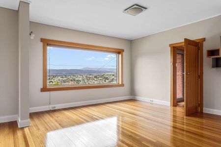 15 Wyett Street, West Launceston - Photo 5