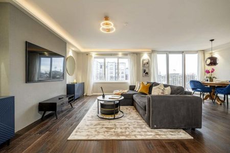 3 bedroom flat to rent - Photo 4