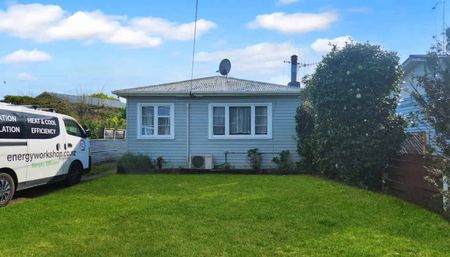 Foxton - Three Bedroom - Photo 3