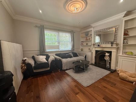 Station Road , Wraysbury - Photo 2