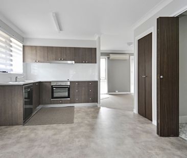 Renovated Family Home in Quiet Cul-de-sac - Photo 6