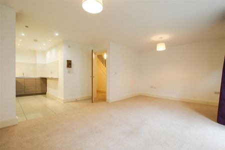 2 bedroom duplex to rent - Photo 2