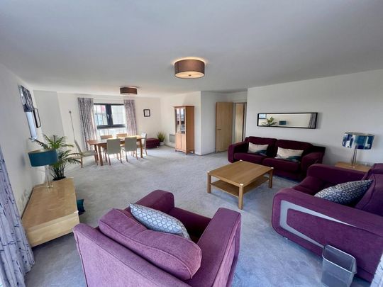 3 bedroom apartment to rent - Photo 1