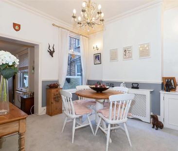 4 bedroom terraced house to rent - Photo 3