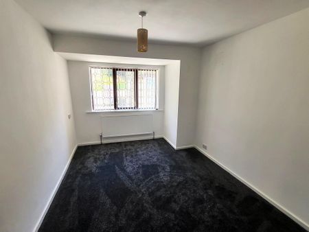 2 bedroom semi-detached bungalow to rent - Photo 2