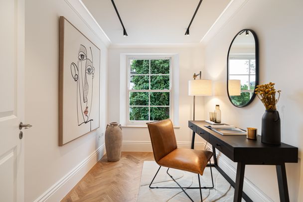 Beautiful family home in one of Notting Hill’s most-loved streets - Photo 1