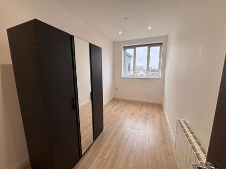 2 bedroom apartment to rent - Photo 2