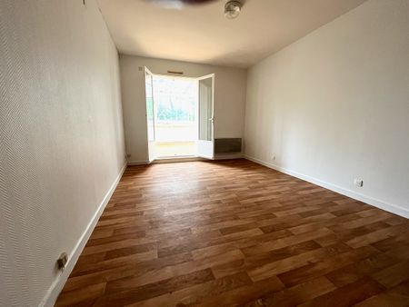 Location Appartement 1 pièce 24m² - Photo 2