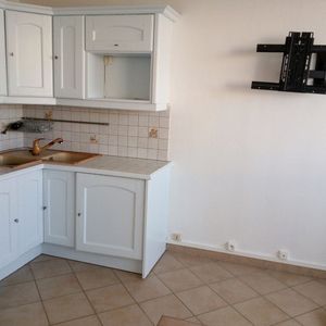 Location Appartement 1 pièce - Photo 2