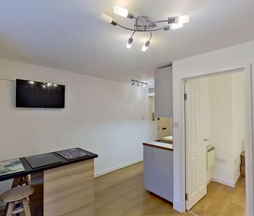 1 bedroom apartment to rent - Photo 4