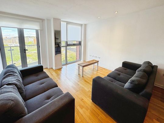 2 bedroom flat to rent - Photo 1