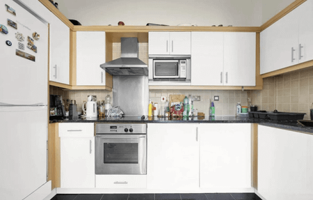 3 bedroom flat to rent - Photo 4