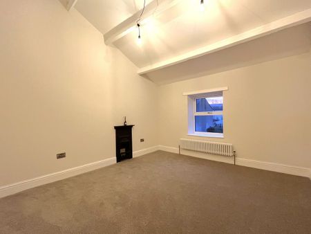 2 bedroom terraced house to rent - Photo 4