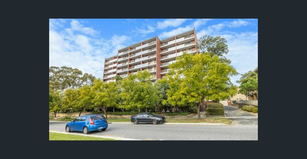 Convenient location. - Photo 1