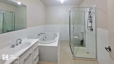 Uniquely designed! - Photo 4