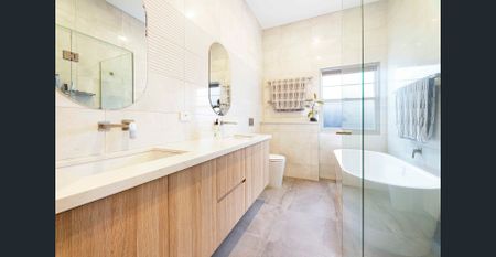 Delightful Family Home - Photo 4