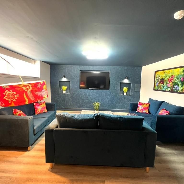 1 bedroom in a house share to rent - Photo 1