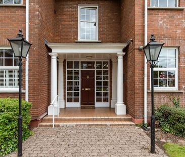 26 Thornhill Malone, Belfast BT9 6SP - Photo 2