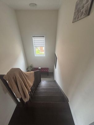 For Lease - 2300 Grainger Loop, Innisfil, Ontario - Photo 1