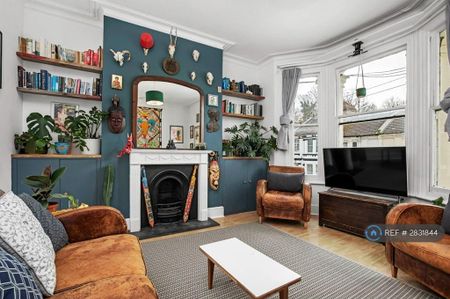 3 bedroom flat to rent - Photo 3