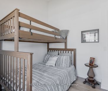 For Lease - 247 Broward Way Unit# 22, Innisfil, Ontario - Photo 4