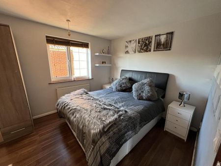 3 bedroom detached house to rent - Photo 4