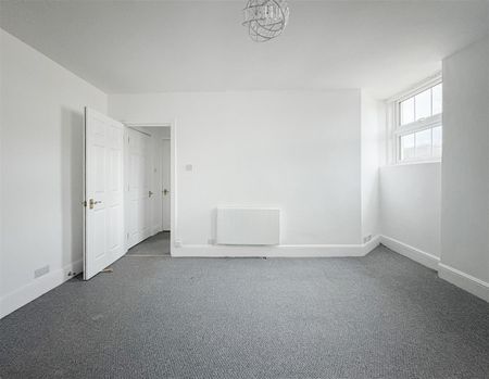 Marina, St Leonards, TN38 0BU - Photo 3