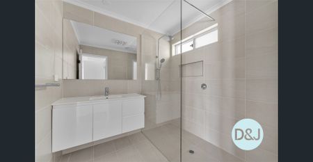 Oversized, Fully Refurbished in the Heart of Mornington - Photo 3