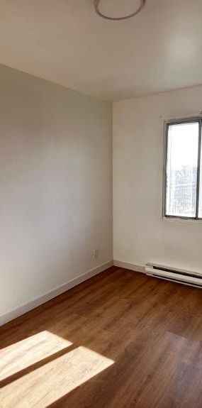 2 CH - 1 SDB - Montreal - $1,095 /mo - Photo 1