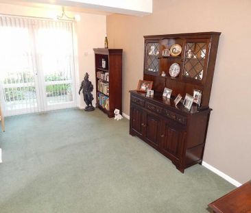 3 Bedroom Semi Detached To Let - Photo 2