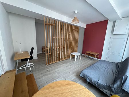 - APPARTEMENT T1 bis ALBI - 1 pièce - 38.42 m2 - Photo 2