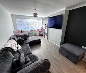 4 Bedroom Semi Detached To Let - Photo 1