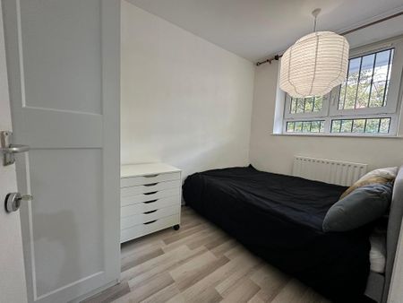 4 bedroom flat share to rent - Photo 4