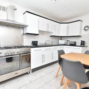 Darrell Place, Earlham, Norwich, NR5 - Photo 1