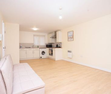 2 bedroom apartment to rent - Photo 6