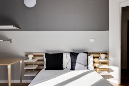 Via Annibale Caretta, Milan, Lombardy 20131 - Photo 3