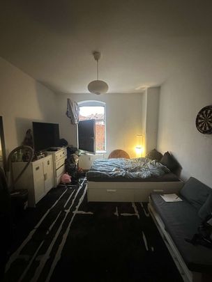 Geräumige 2-Raum-Wohnung in ruhiger Lage - Foto 1