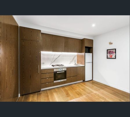 412/77 Queens Road, Melbourne, Vic 3004 - Photo 1