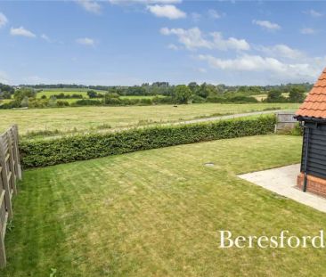 Essex, CM6, Westgate Barns, Stortford Road, Leaden Roding - Photo 3